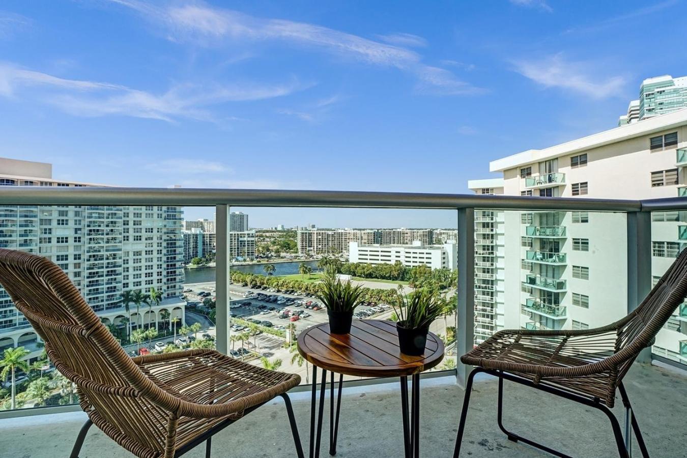 2Bd Condo Christmas Retreat Pool Beachside 할리우드 외부 사진